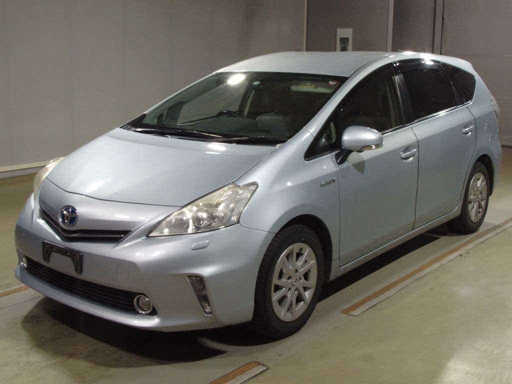 2013 Toyota Prius alpha ZVW40W[0]