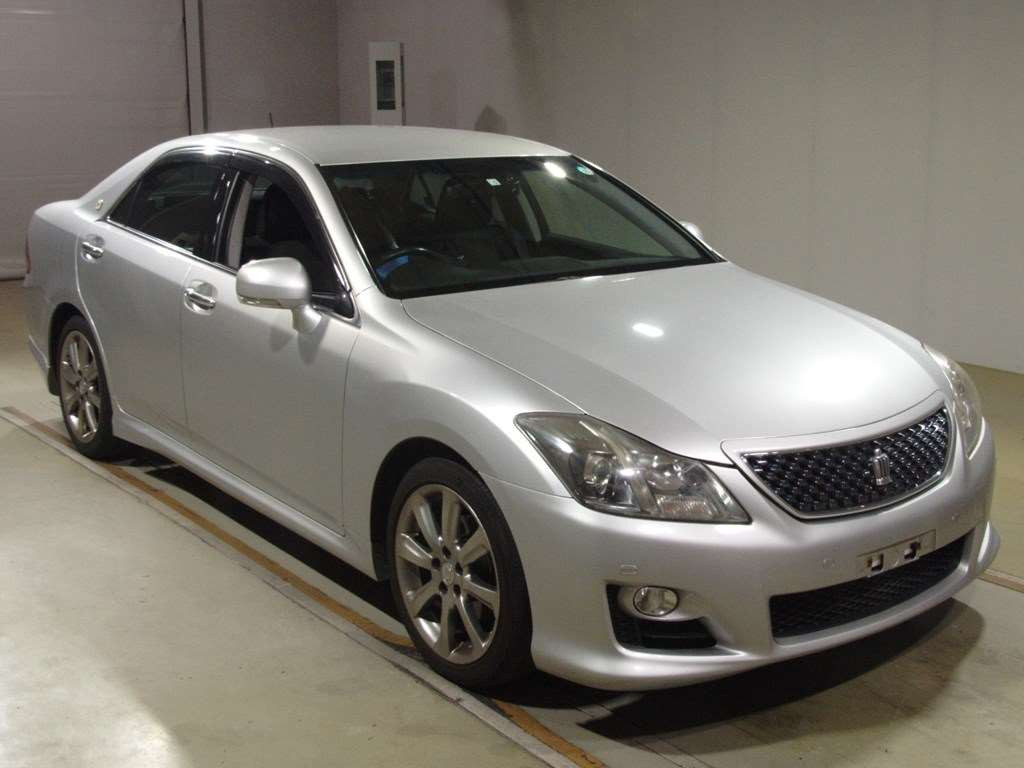 2008 Toyota Crown GRS200[2]