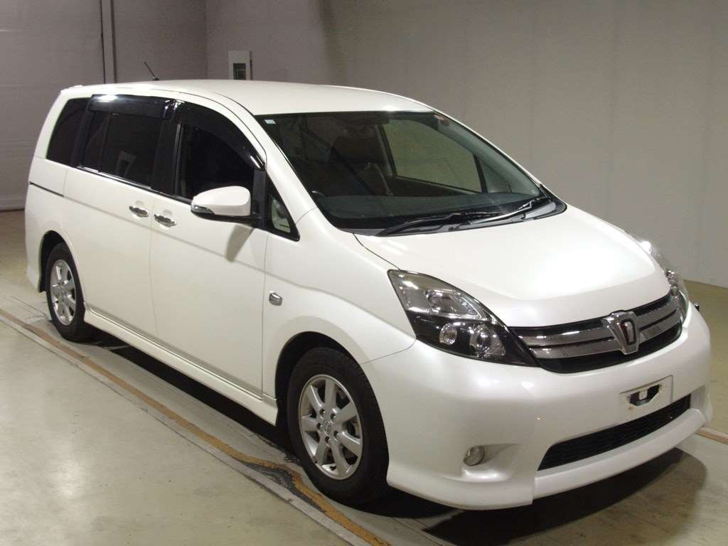 2014 Toyota Isis ZGM10W[2]