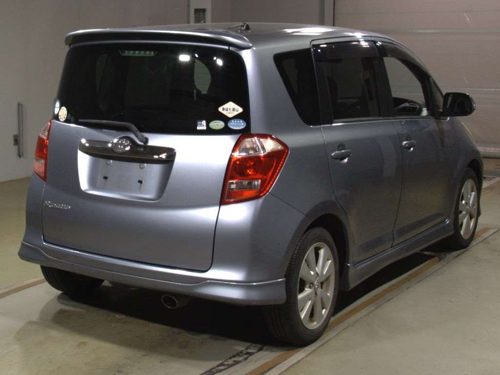 2005 Toyota Ractis NCP100[1]