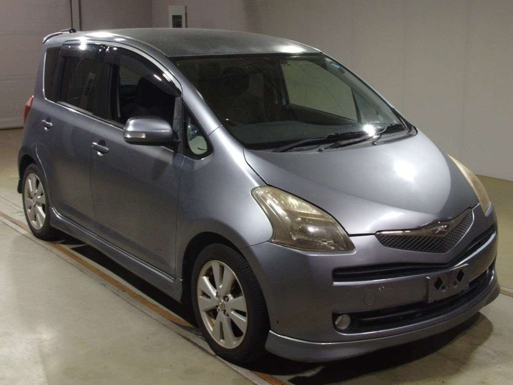 2005 Toyota Ractis NCP100[2]