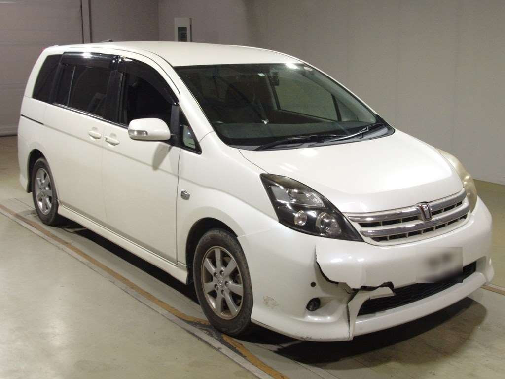 2010 Toyota Isis ZGM10W[2]