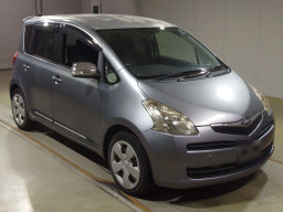 2005 Toyota Ractis