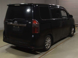 2007 Toyota Noah