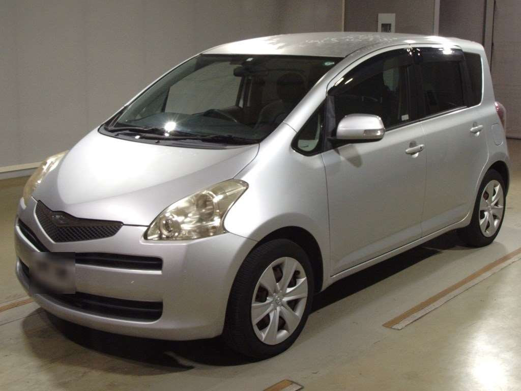 2010 Toyota Ractis SCP100[0]