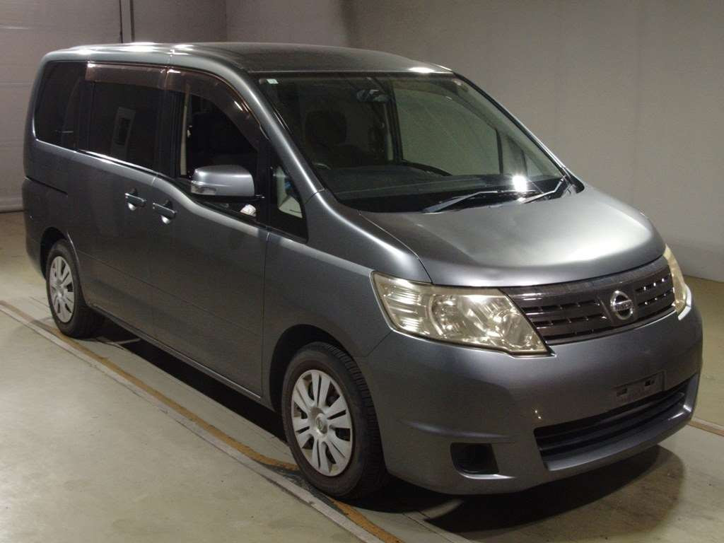 2010 Nissan Serena C25[2]