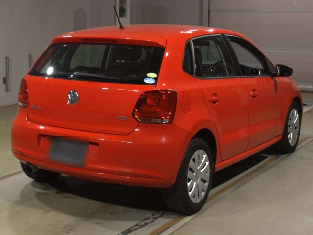 2010 Volkswagen Polo 6RCBZ[1]