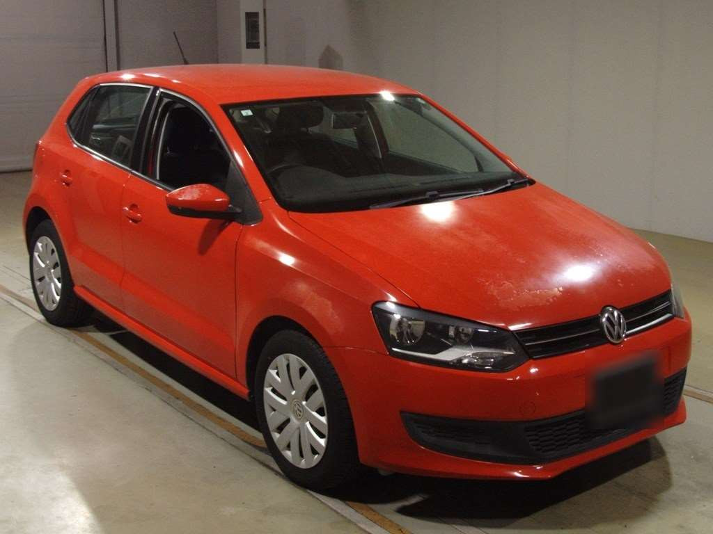 2010 Volkswagen Polo 6RCBZ[2]