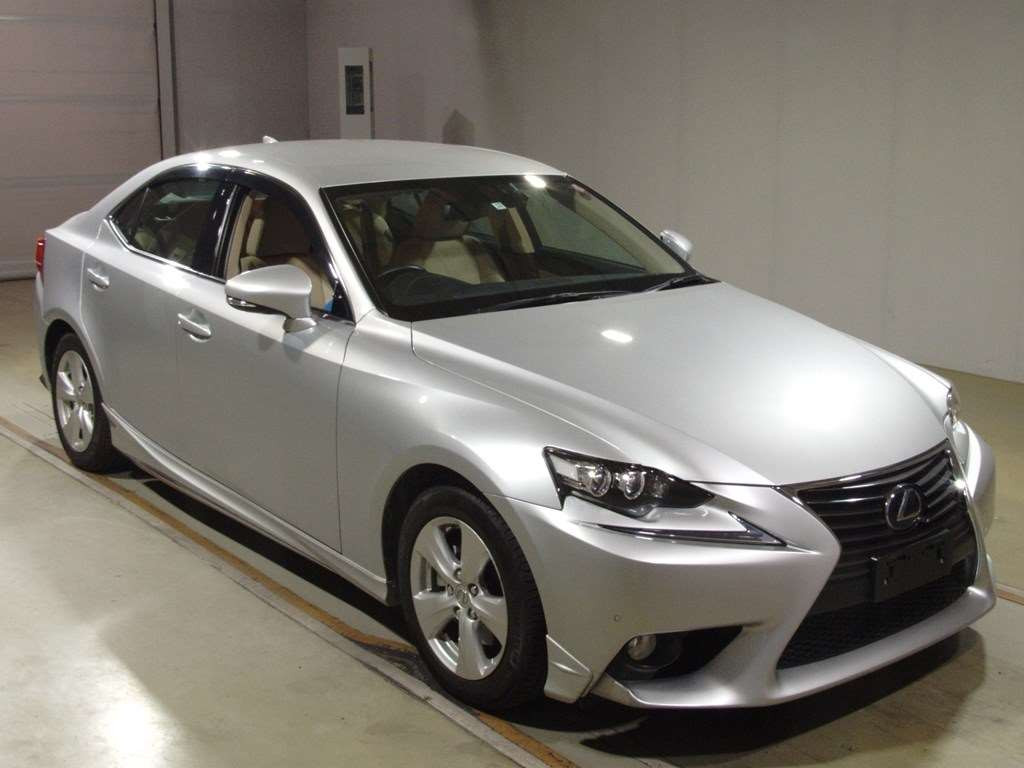 2013 Lexus IS AVE30[2]