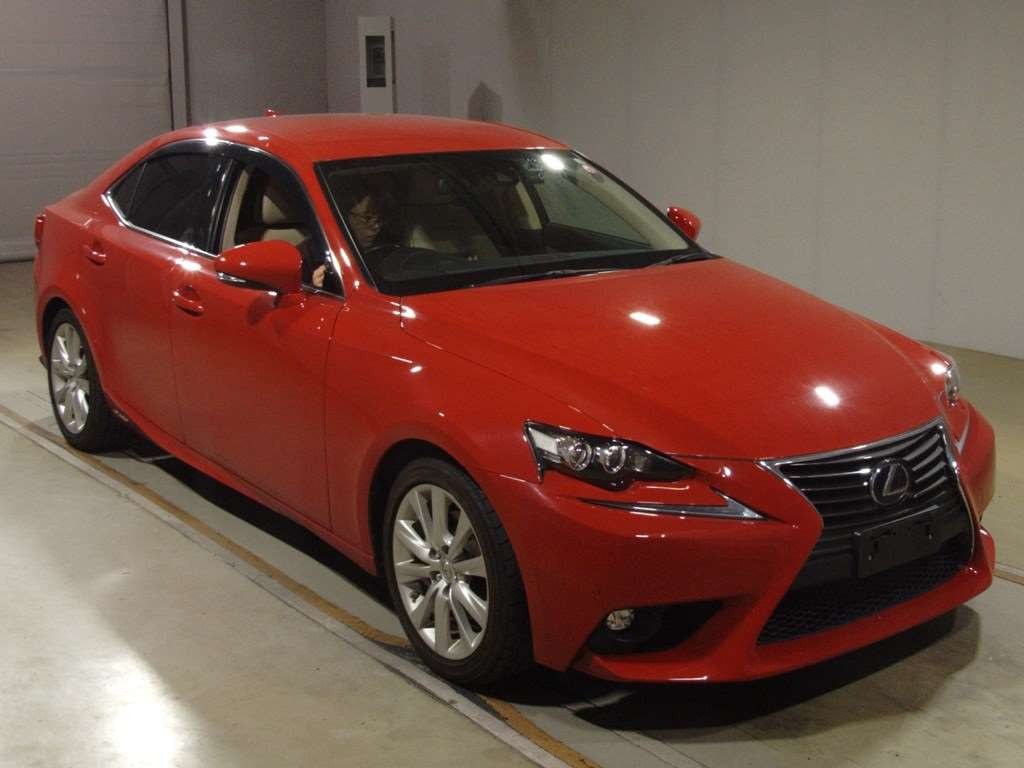 2015 Lexus IS AVE30[2]