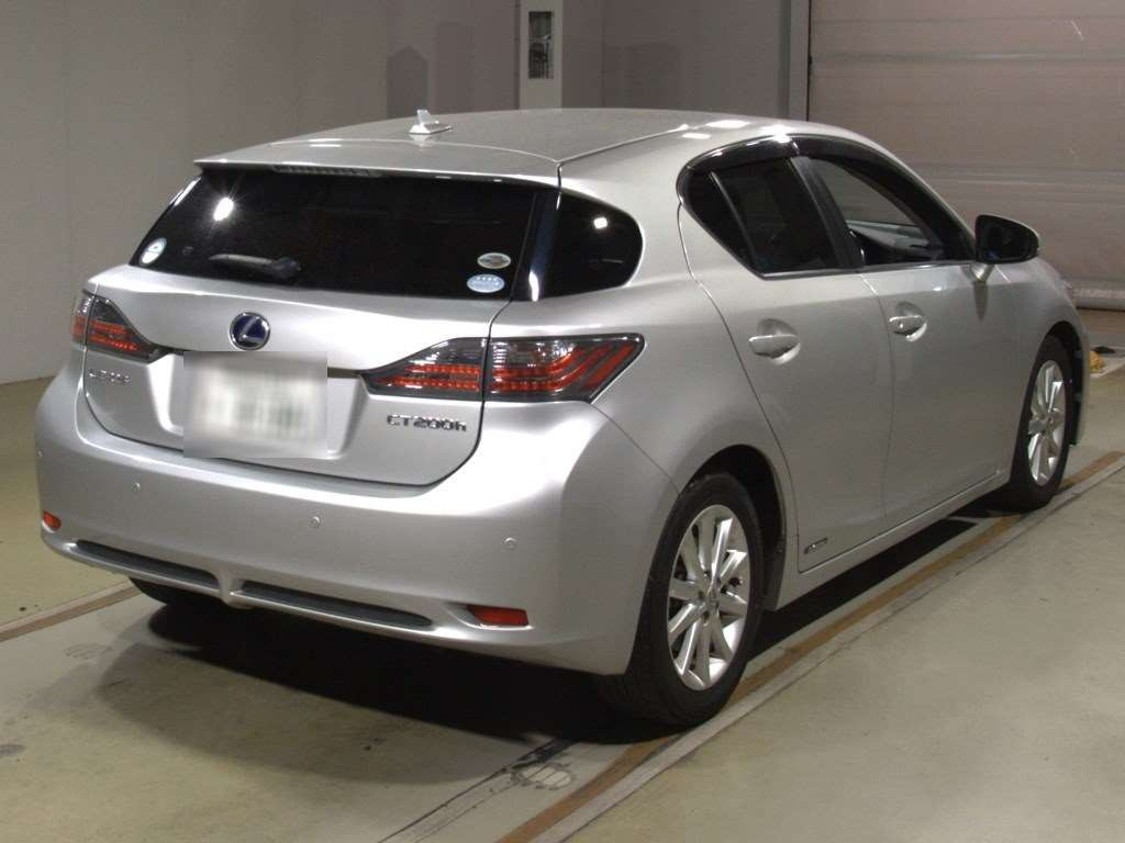 2011 Lexus CT ZWA10[1]