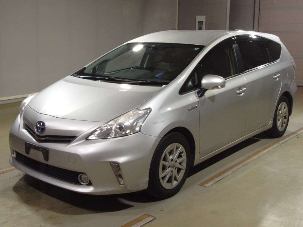 2012 Toyota Prius alpha ZVW41W[0]