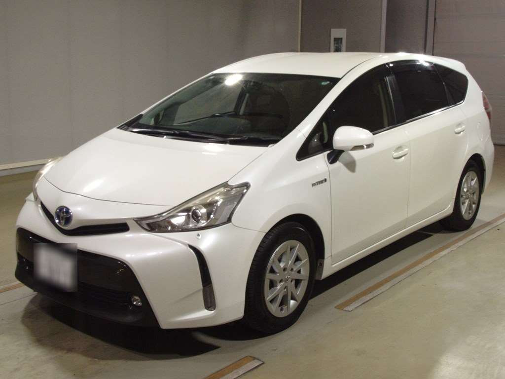 2015 Toyota Prius alpha ZVW41W[0]