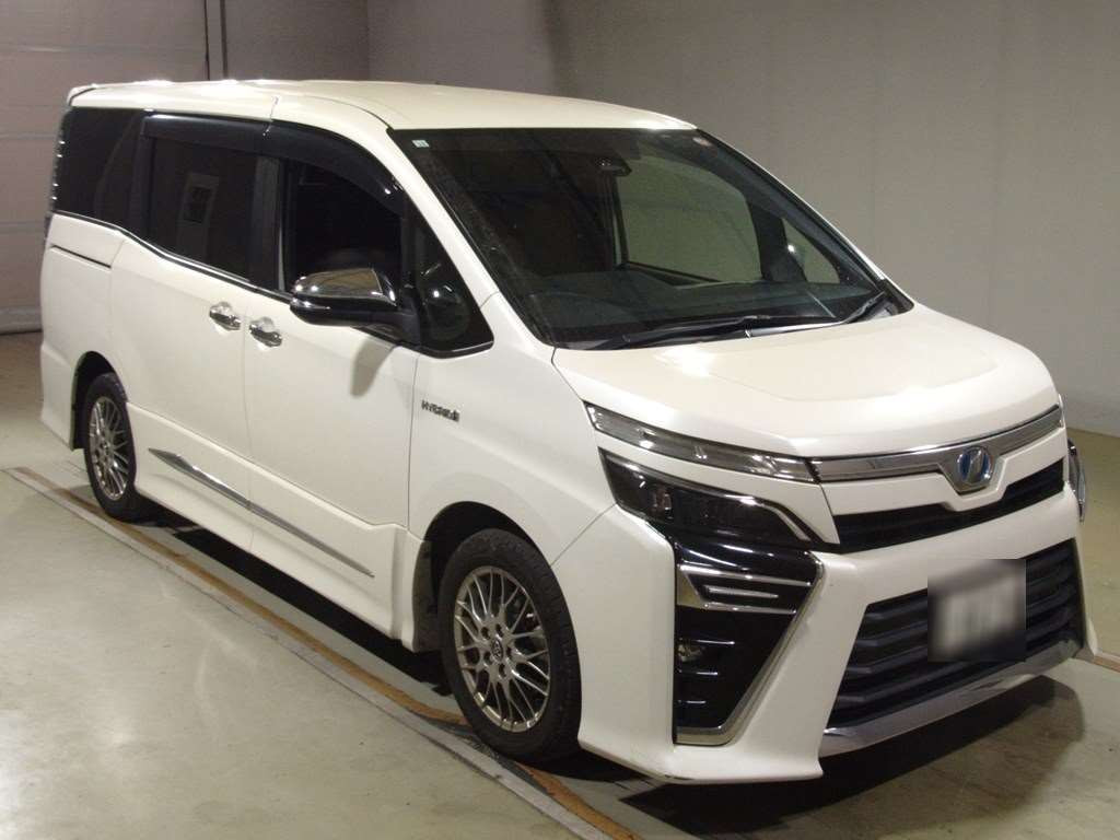 2018 Toyota Voxy ZWR80W[2]