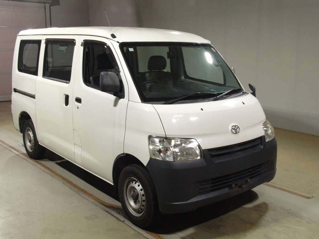 2018 Toyota Liteace Van S402M[2]