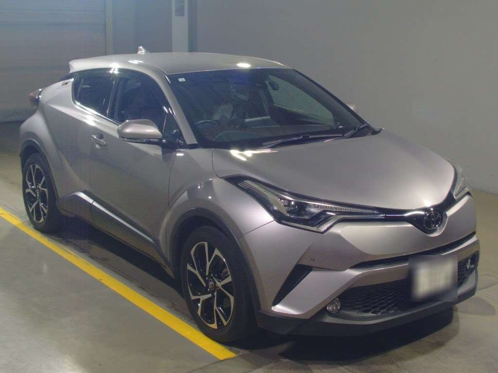 2016 Toyota C-HR NGX50[2]