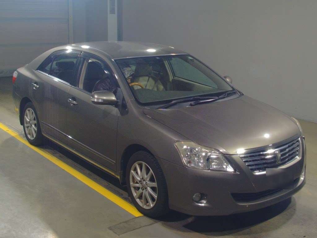 2010 Toyota Premio ZRT261[2]