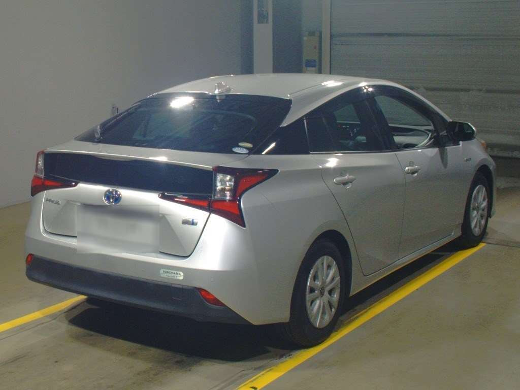 2019 Toyota Prius ZVW51[1]