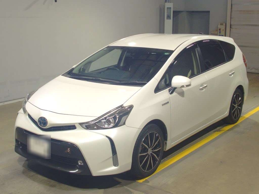 2017 Toyota Prius alpha ZVW40W[0]