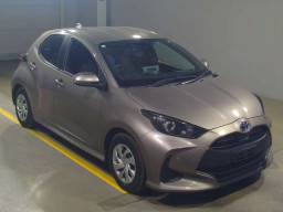 2021 Toyota YARIS