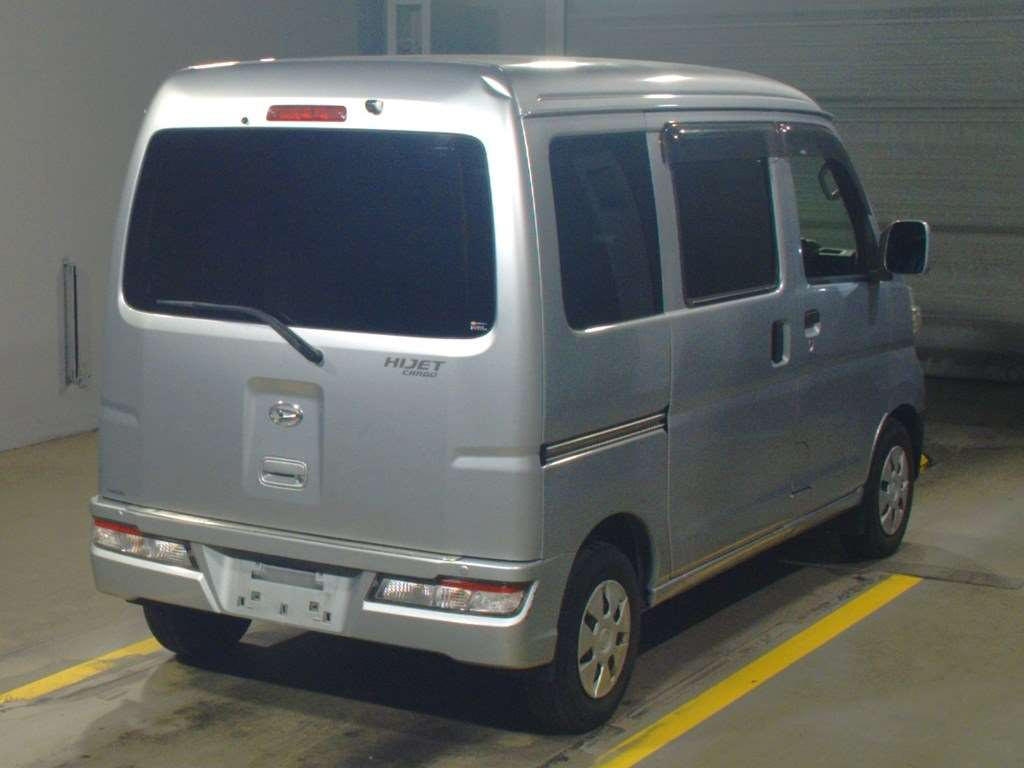 2019 Daihatsu Hijet Cargo S331V[1]