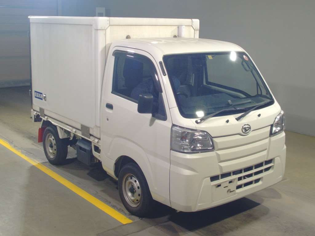 2018 Daihatsu Hijet Truck S500P[2]