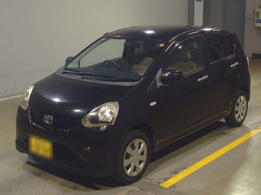 2013 Toyota Pixis Epoch LA300A[0]