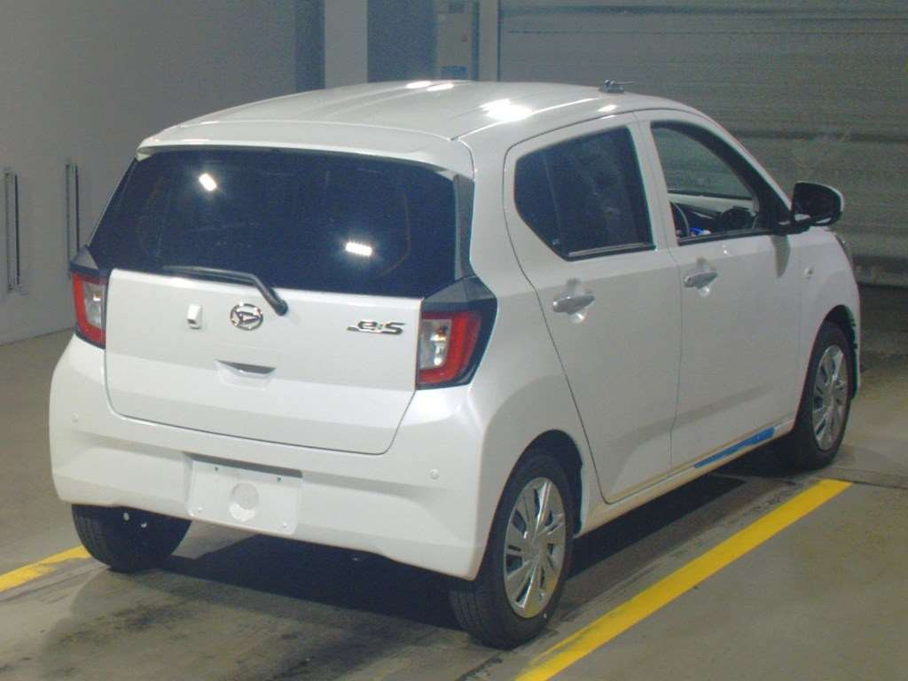 2024 Daihatsu Mira es LA350S[1]