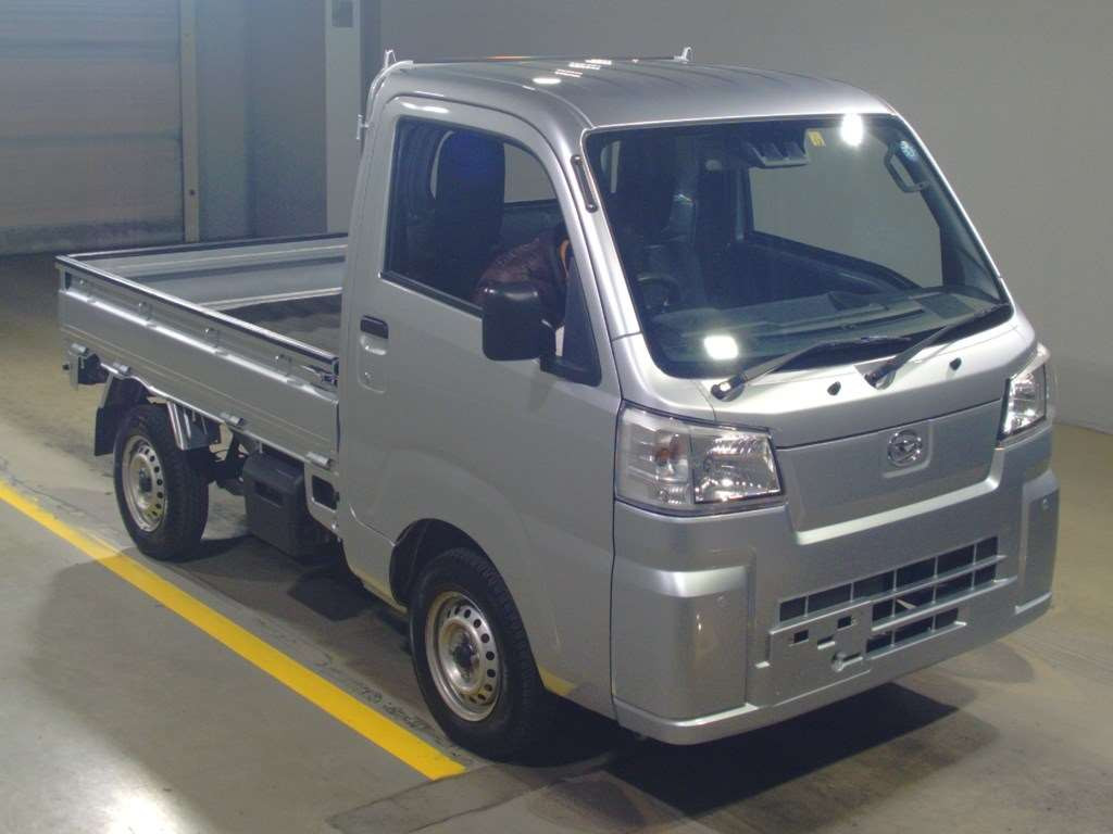 2022 Daihatsu Hijet Truck S500P[2]