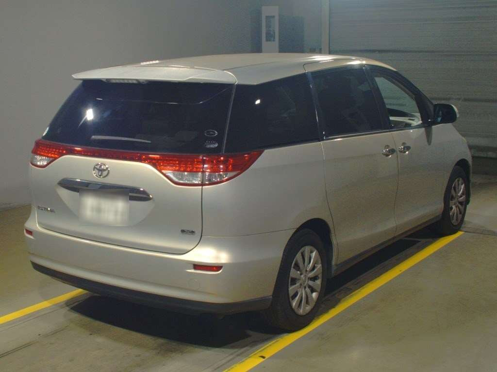 2010 Toyota Estima ACR50W[1]