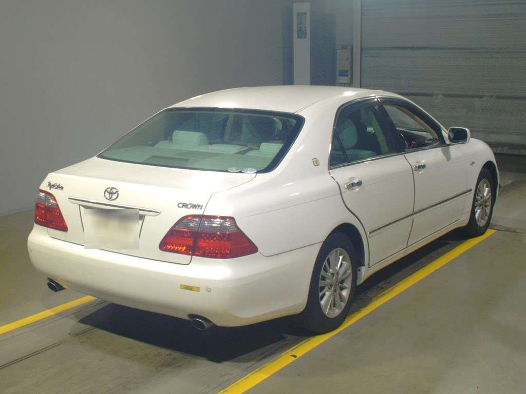 2007 Toyota Crown GRS182[1]