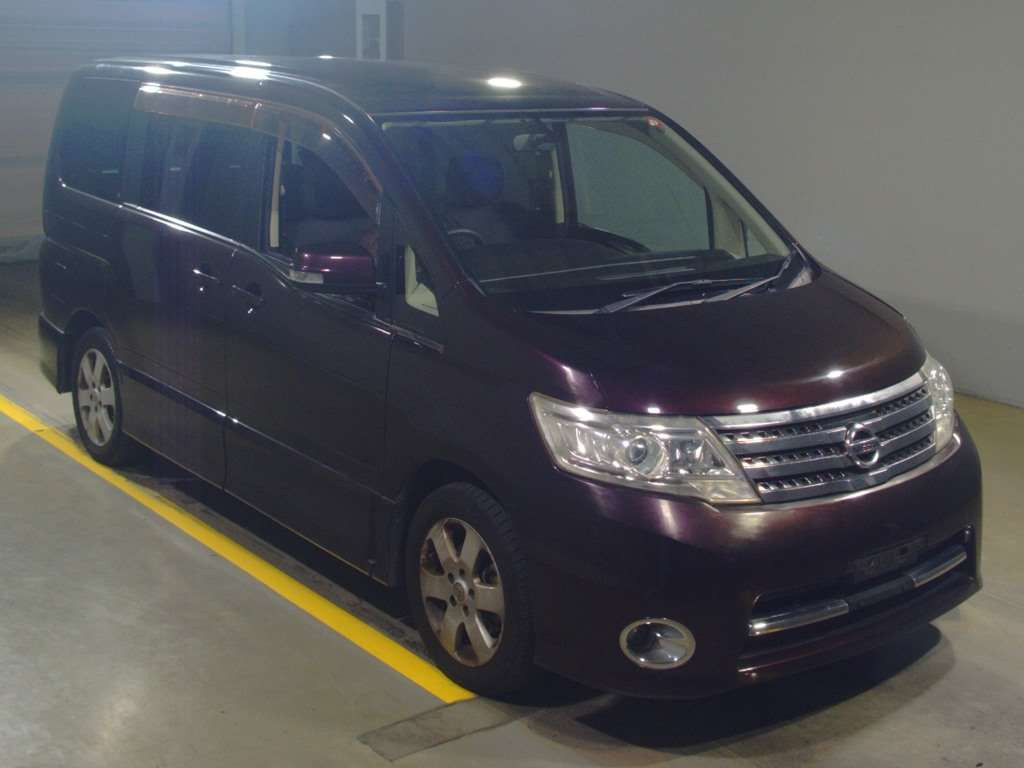 2010 Nissan Serena CC25[2]