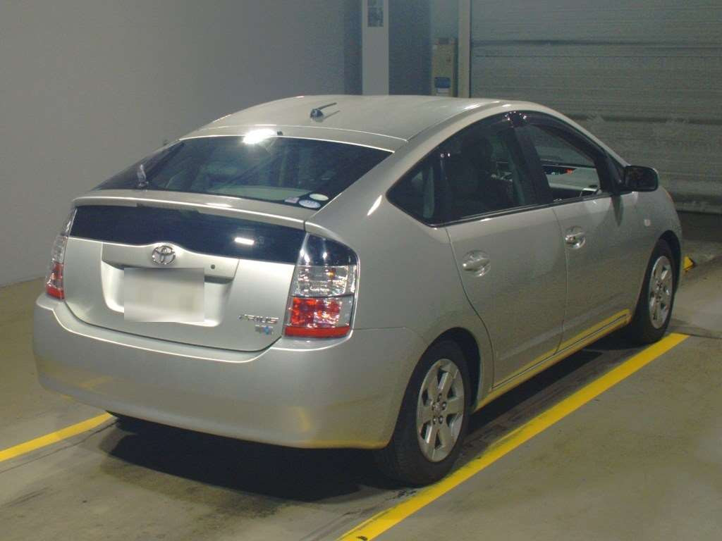 2004 Toyota Prius NHW20[1]