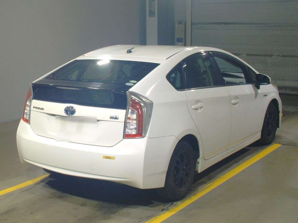 2012 Toyota Prius ZVW30[1]