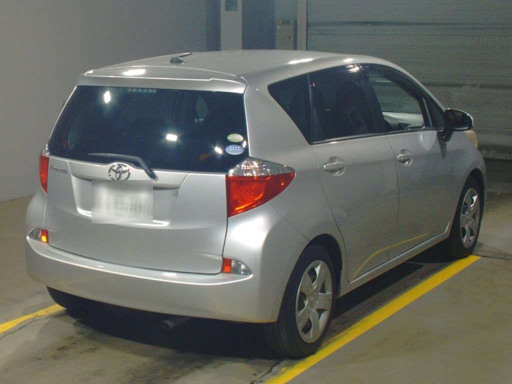 2011 Toyota Ractis NCP120[1]