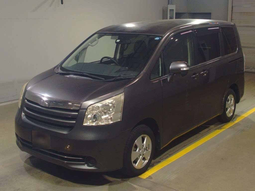 2007 Toyota Noah ZRR70G[0]