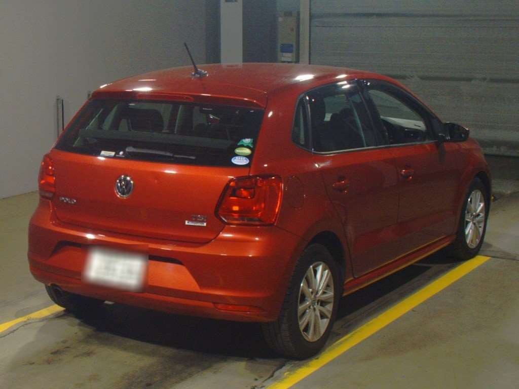 2017 Volkswagen Polo 6RCJZ[1]