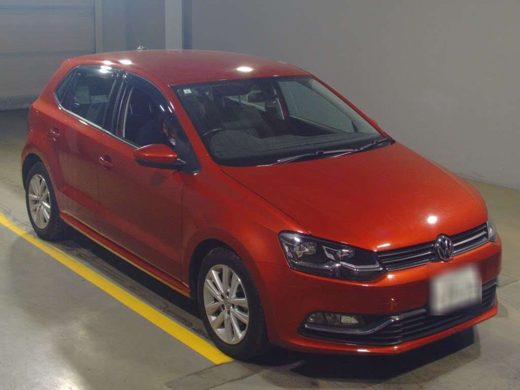 2017 Volkswagen Polo 6RCJZ[2]