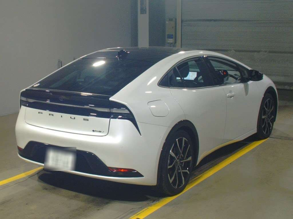 2023 Toyota Prius MXWH61[1]