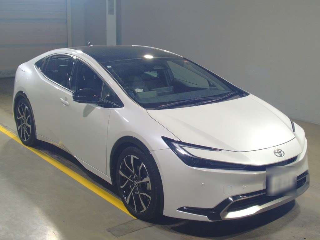 2023 Toyota Prius MXWH61[2]