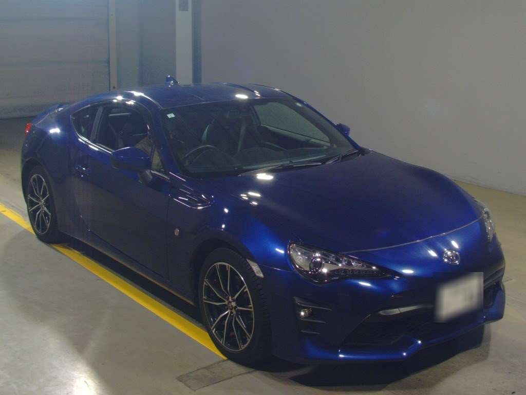 2021 Toyota 86 ZN6[2]