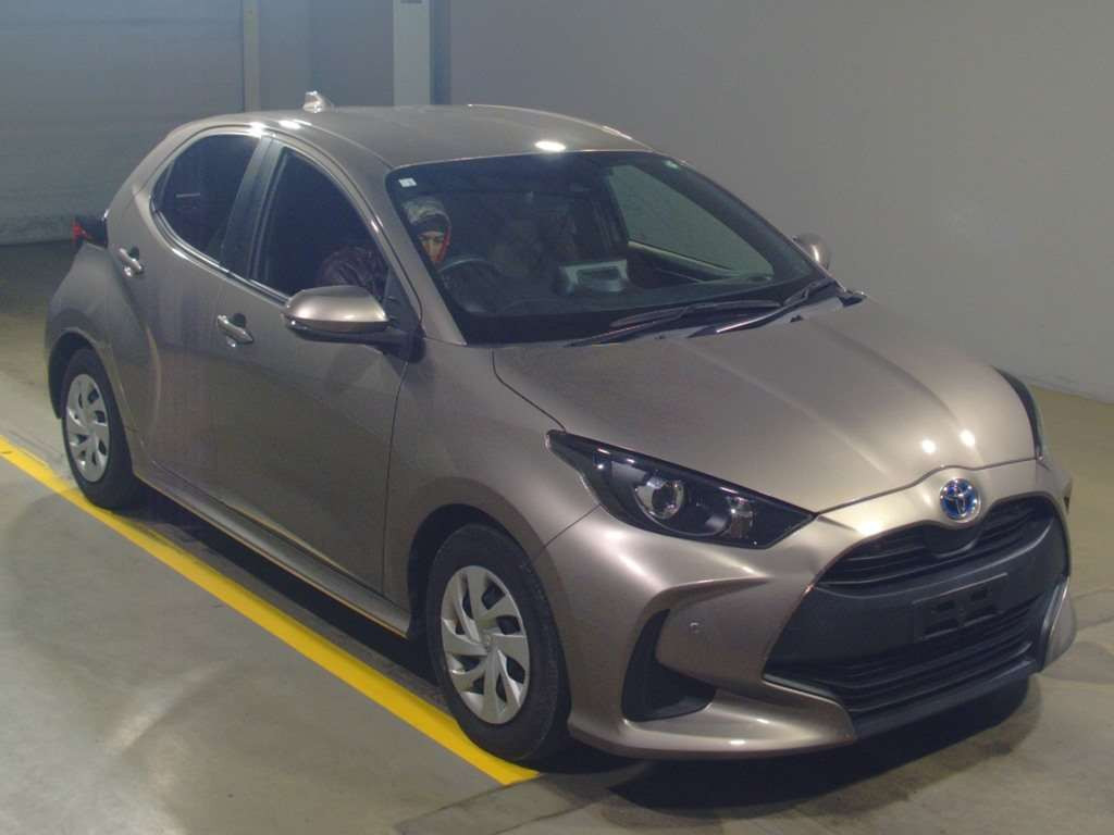 2021 Toyota YARIS MXPH10[2]