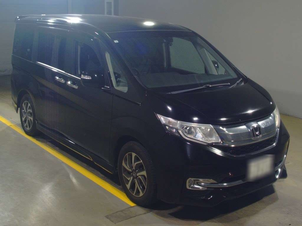 2017 Honda Step WGN Spada RP3[2]