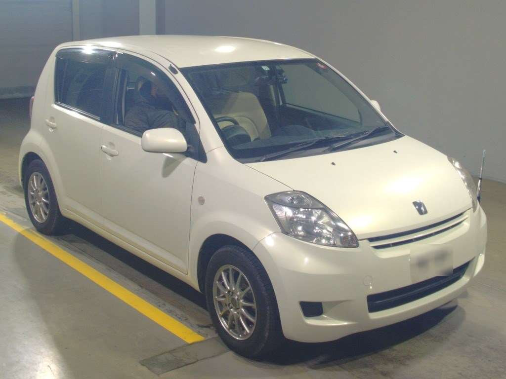 2009 Toyota Passo KGC10[2]