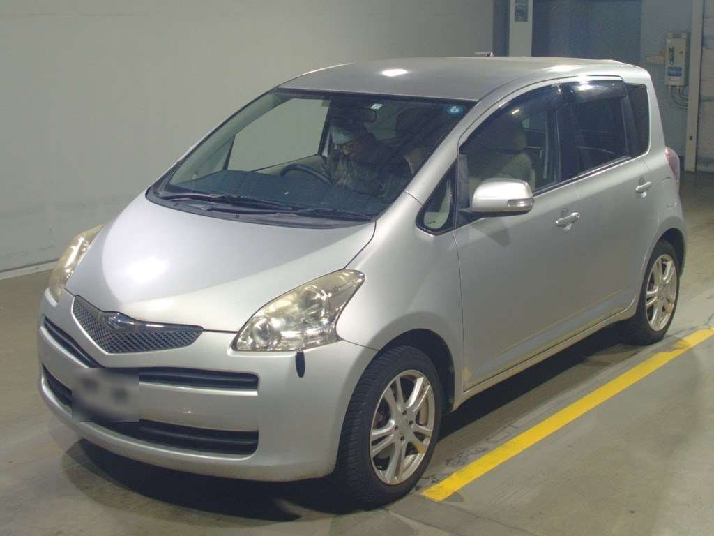 2009 Toyota Ractis SCP100[0]