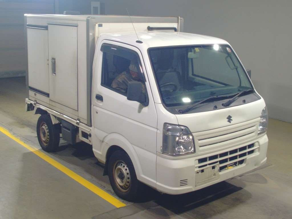 2014 Suzuki Carry Truck DA16T[2]