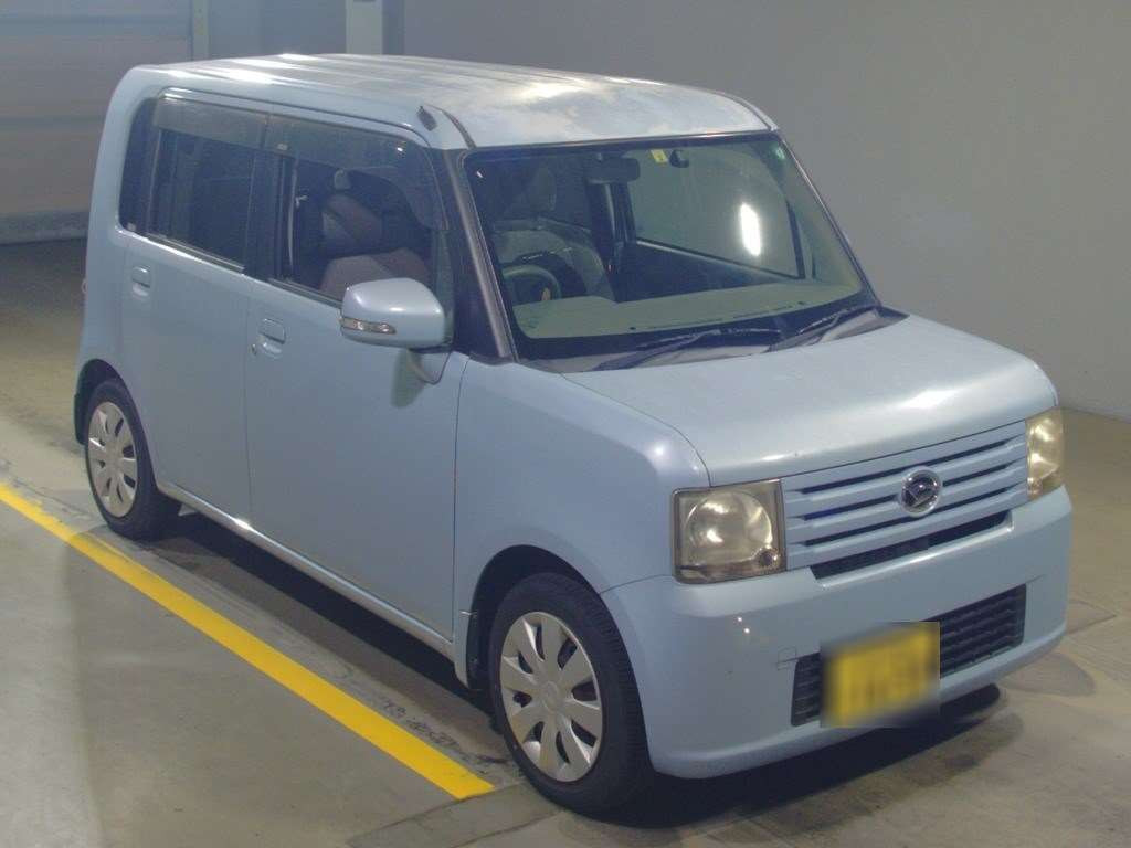 2010 Daihatsu Move Conte L575S[2]