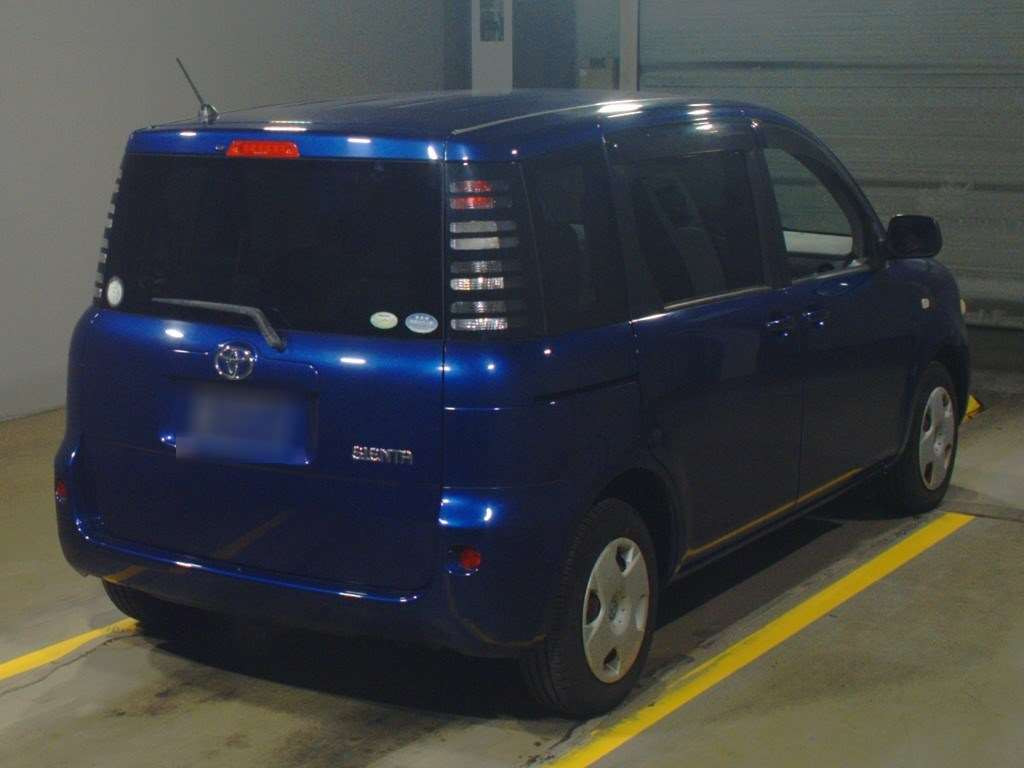 2004 Toyota Sienta NCP81G[1]