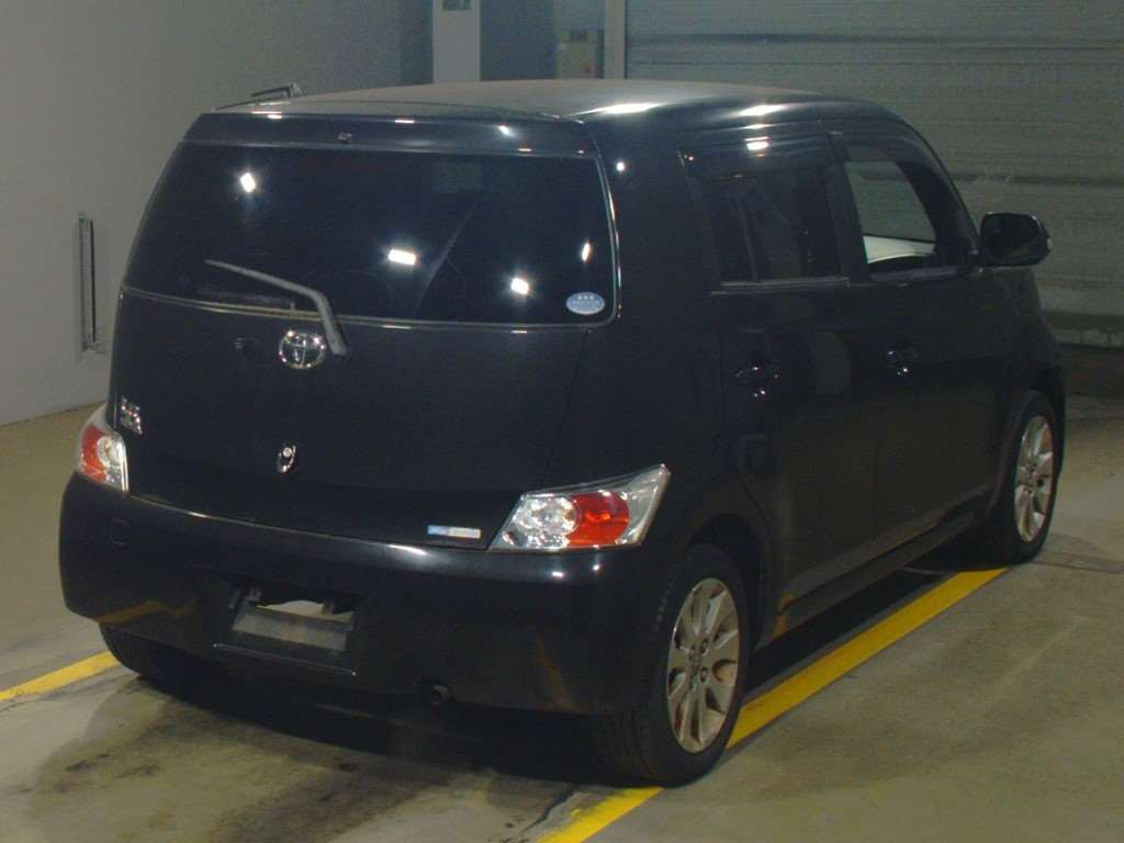 2014 Toyota bB QNC21[1]