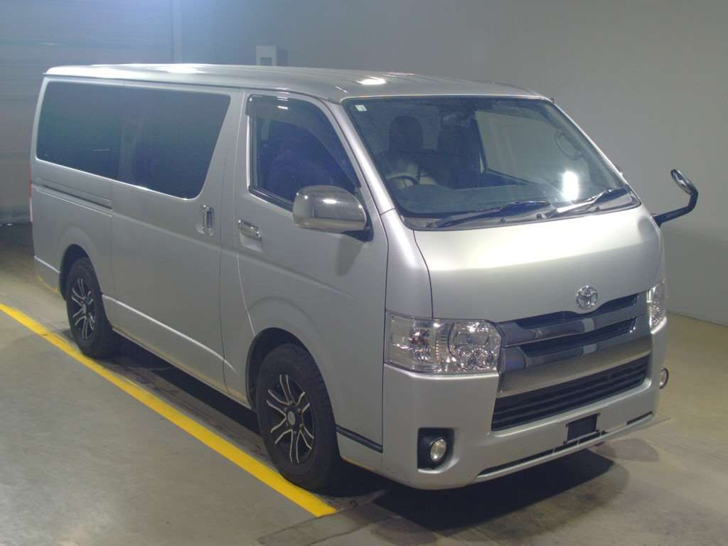 2014 Toyota Hiace Van TRH200V[2]